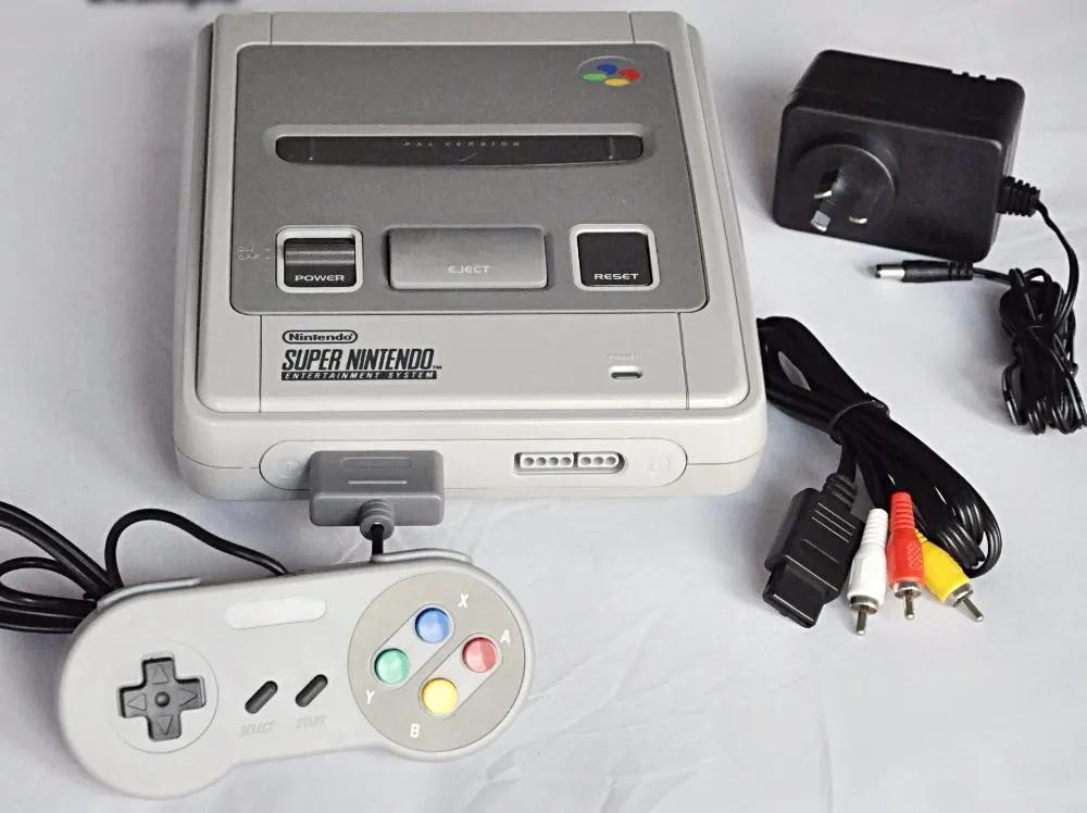 Super Nintendo Entertainment System Console + 1 Controller - SNES Boxed