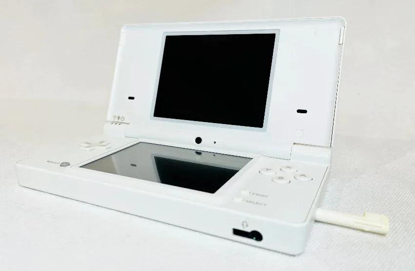 Nintendo DSi Console White