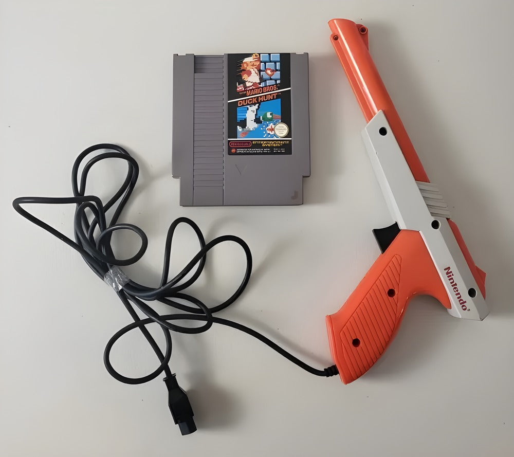 Super Mario Bros. / Duck Hunt + Zapper Light Gun - NES