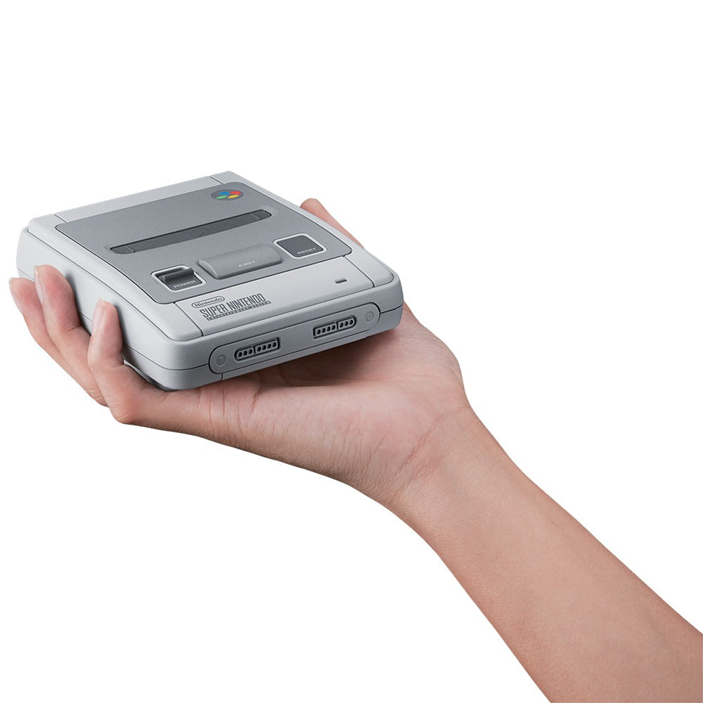 Nintendo Classic Mini Console: Super Nintendo Entertainment System SNES Boxed